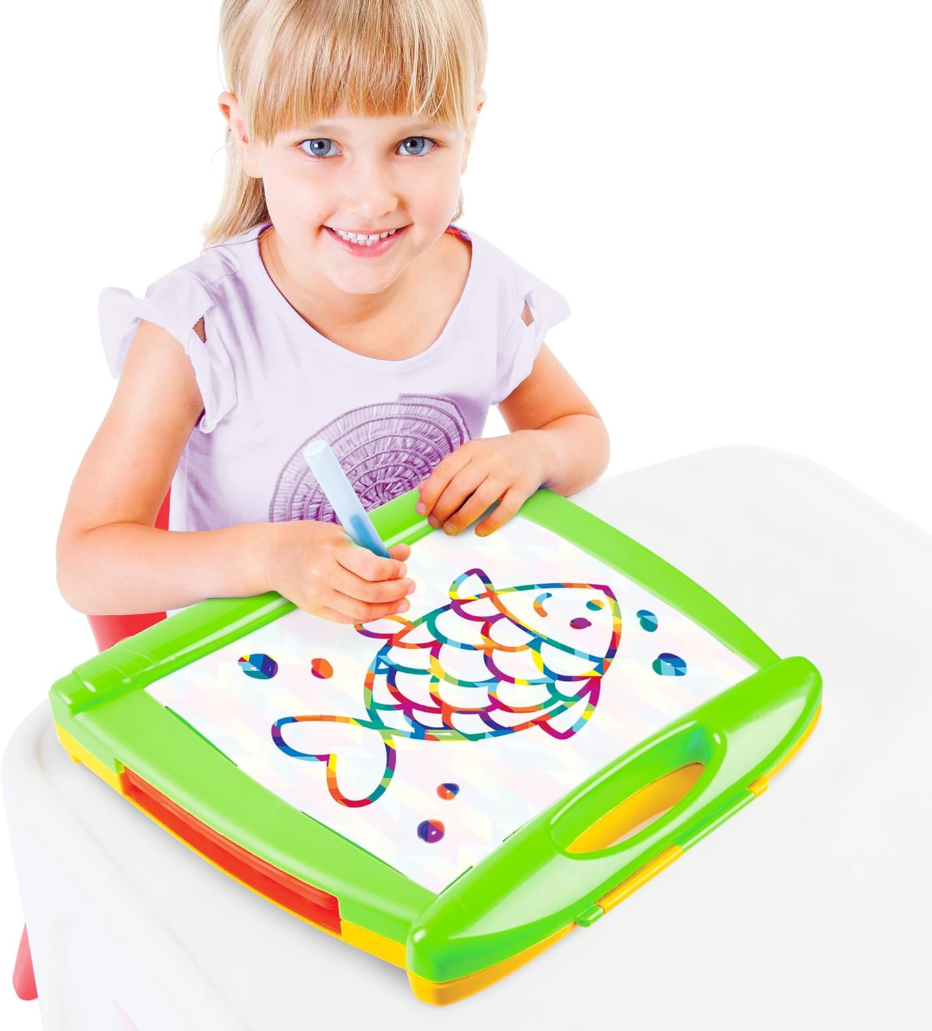 Crayola Art-to-Go Water Doodle Easel – Portable Mess-Free Water Drawing Board for Toddlers – Double-Sided Travel Toy with Water Pen & Storage – Gift for Kids Ages 3+