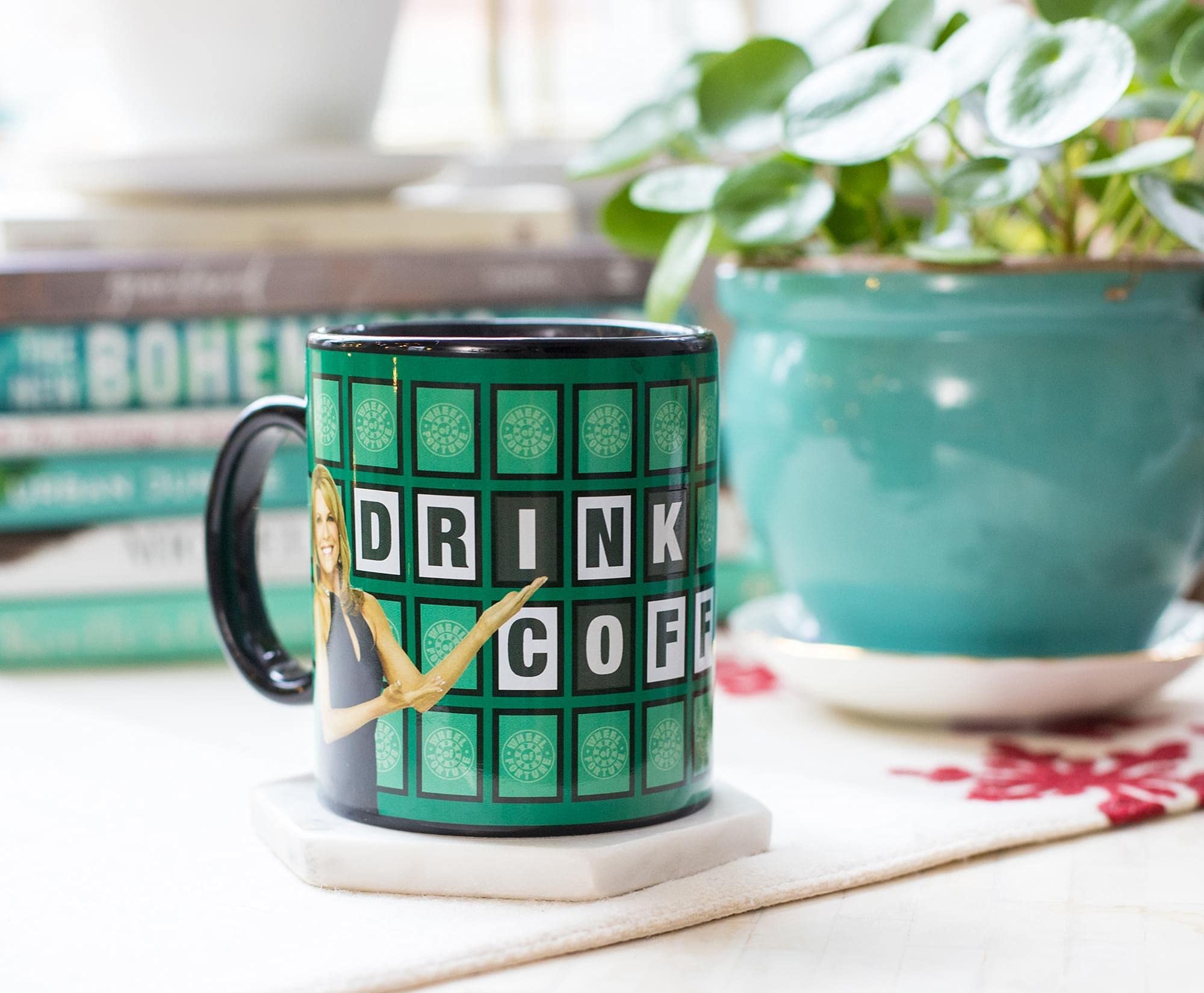 Wheel of Fortune Drink More Coffee, taza que cambia de color | Holds 16 onzas