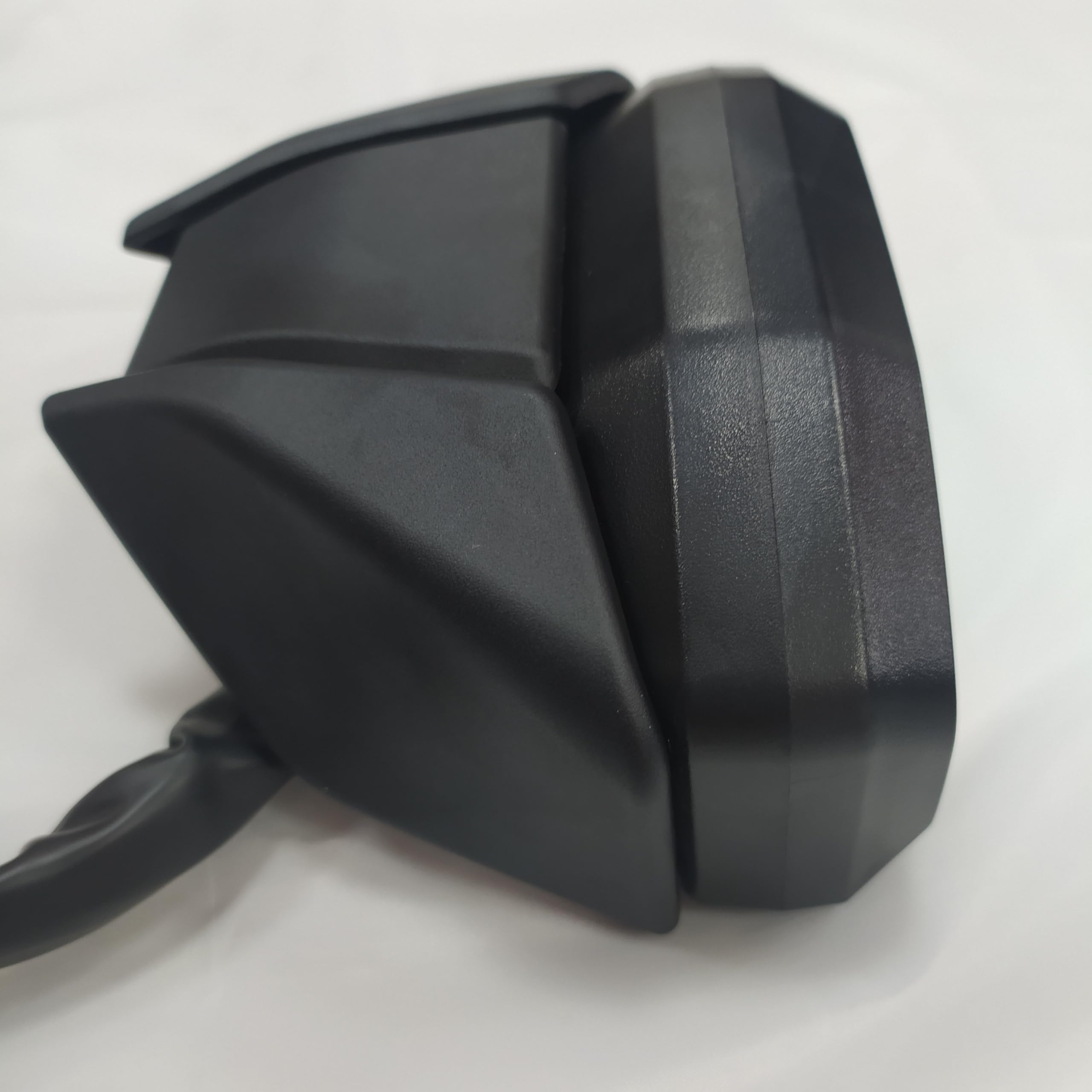 Moto Contachilometri Contachilometri universale per contachilometri da 10000 giri/min. Parametri regolabili Quantità di carburante Display a sei griglie
