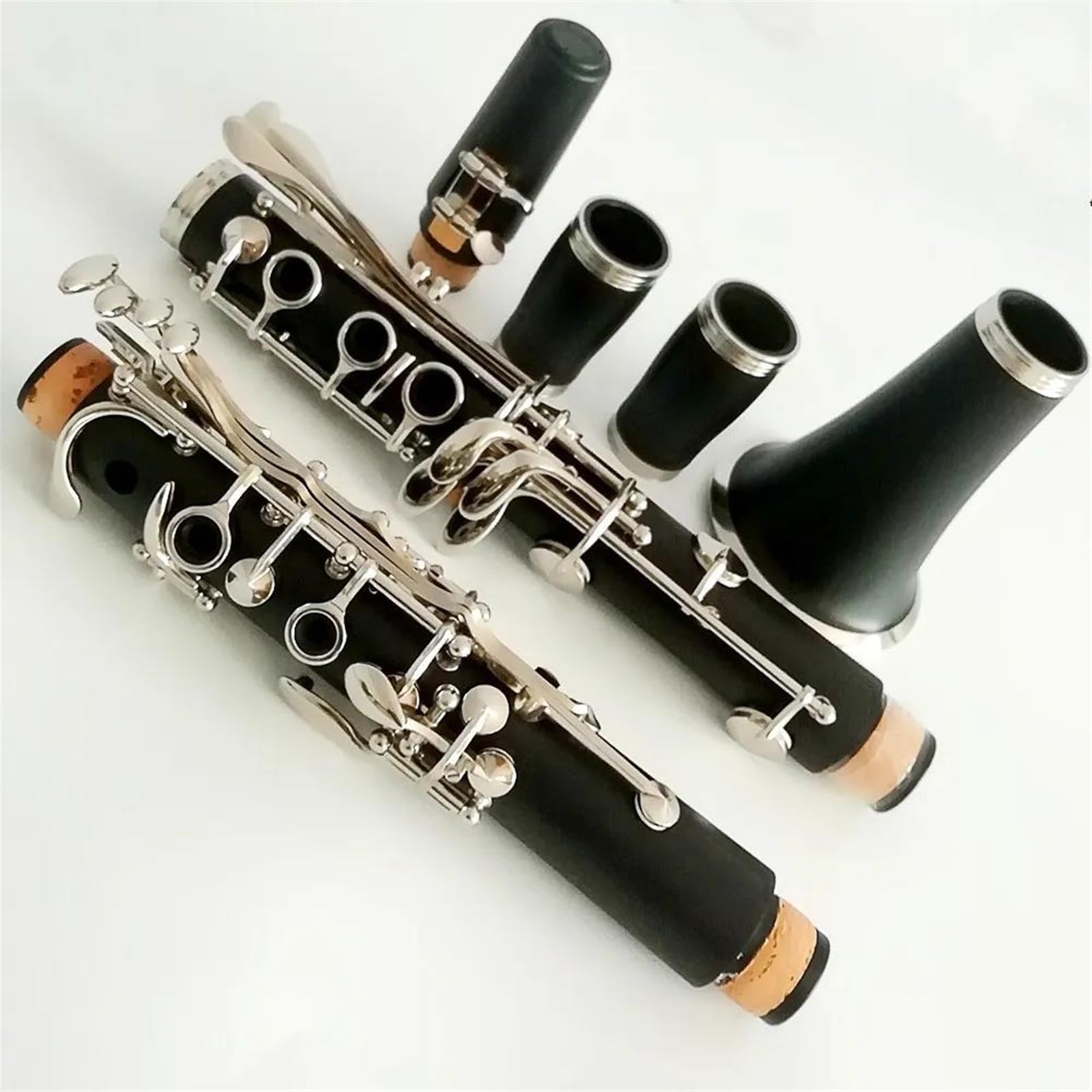 Clarinetto In Legno Nichelato E Gomma Dura