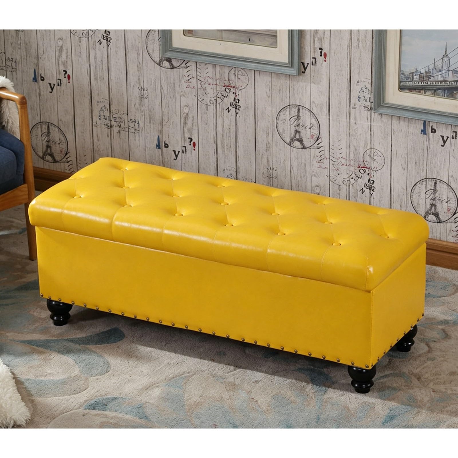Banc de rangement rembourré jaune pour sublimer votre entrée et votre salon