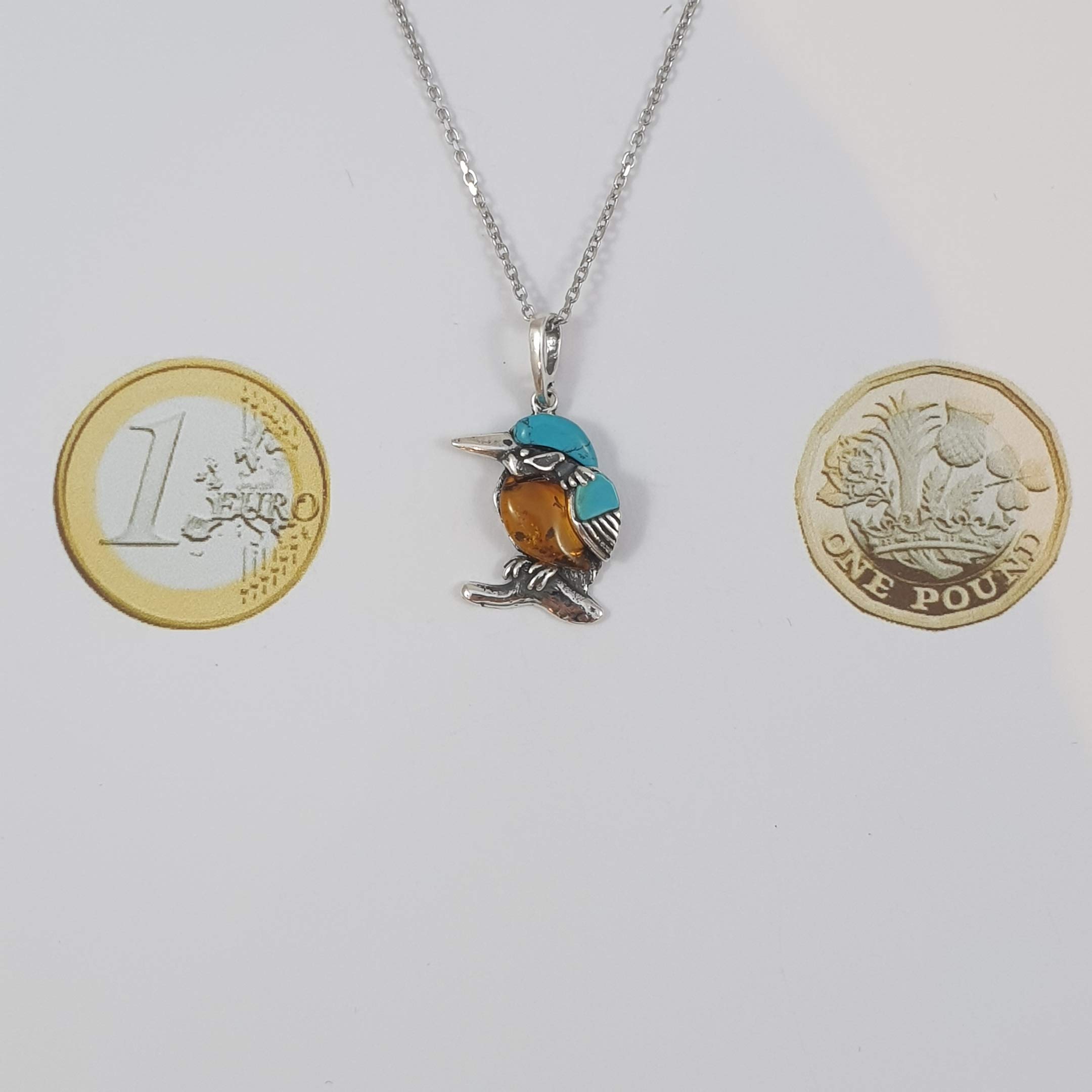 Collana con ciondolo a forma di piccolo martin pescatore in argento Sterling, con inserto in ambra baltica e turchese, su catenina in argento Sterling da 45,7 cm, Argento Sterling,