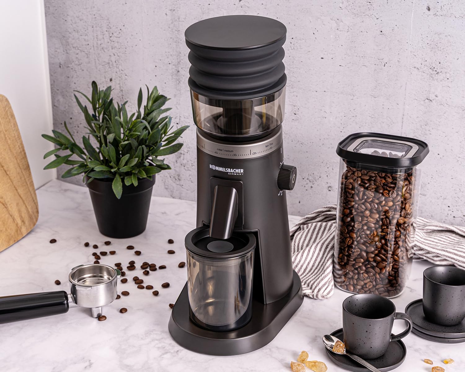 ROMMELSBACHER Molinillo de café Premium EKM 600, mecanismo de acero inoxidable con engranaje de metal resistente para molienda de alta homogeneidad, espacio muerto optimizado con fuelle adicional, 75