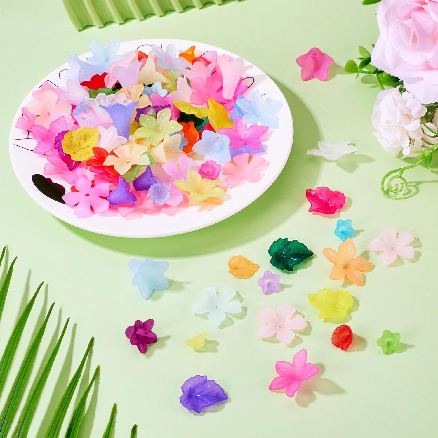 Pandahall 240pcs Acrylic Flower Beads Assorted Frosted Flower Leaf Bead Caps for DIY Bracelet Necklace Earring Jewelry Making - Image 7