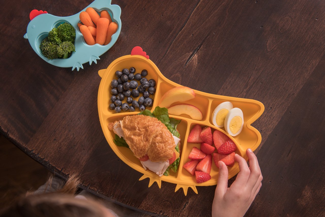 Innobaby Din Din Smart Silicone Suction Chicken Plate for Children, Yellow