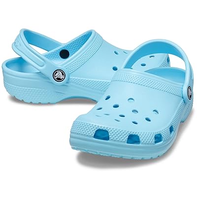 Crocs Kids Classic Clogs (Little Kid/Big Kid) Kids Shoes Arctic
