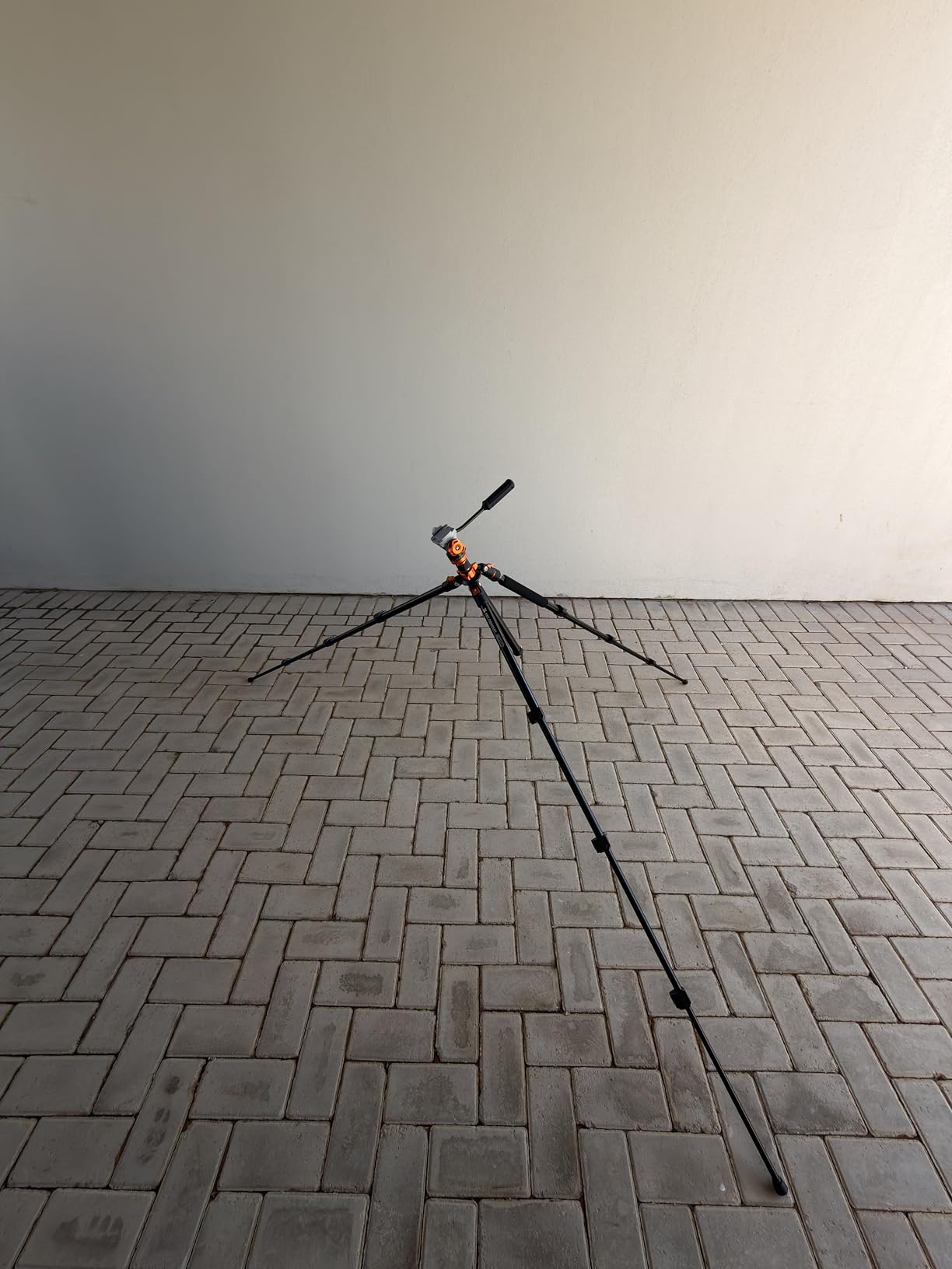 An affordable tripod that packs loads of pleasant surprises!