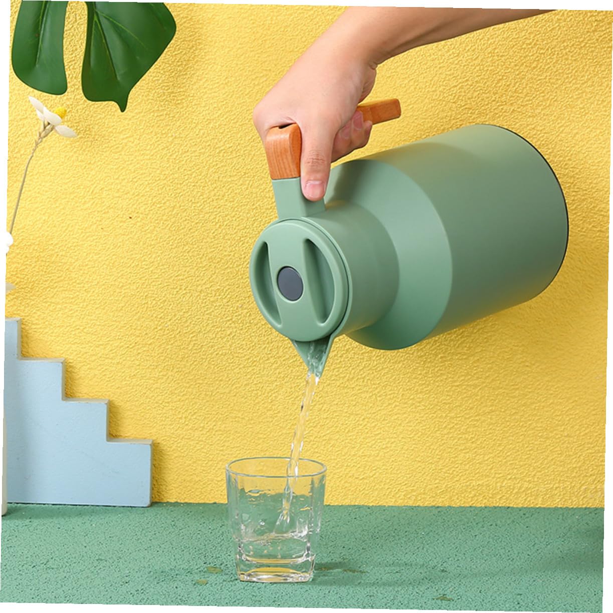 Botella Térmica Multiusos con Aislamiento Hermético Diseño Ergonómico con Mango de Madera para Agua Caliente el Hogar Portátil Dispensador Fácil de Usar