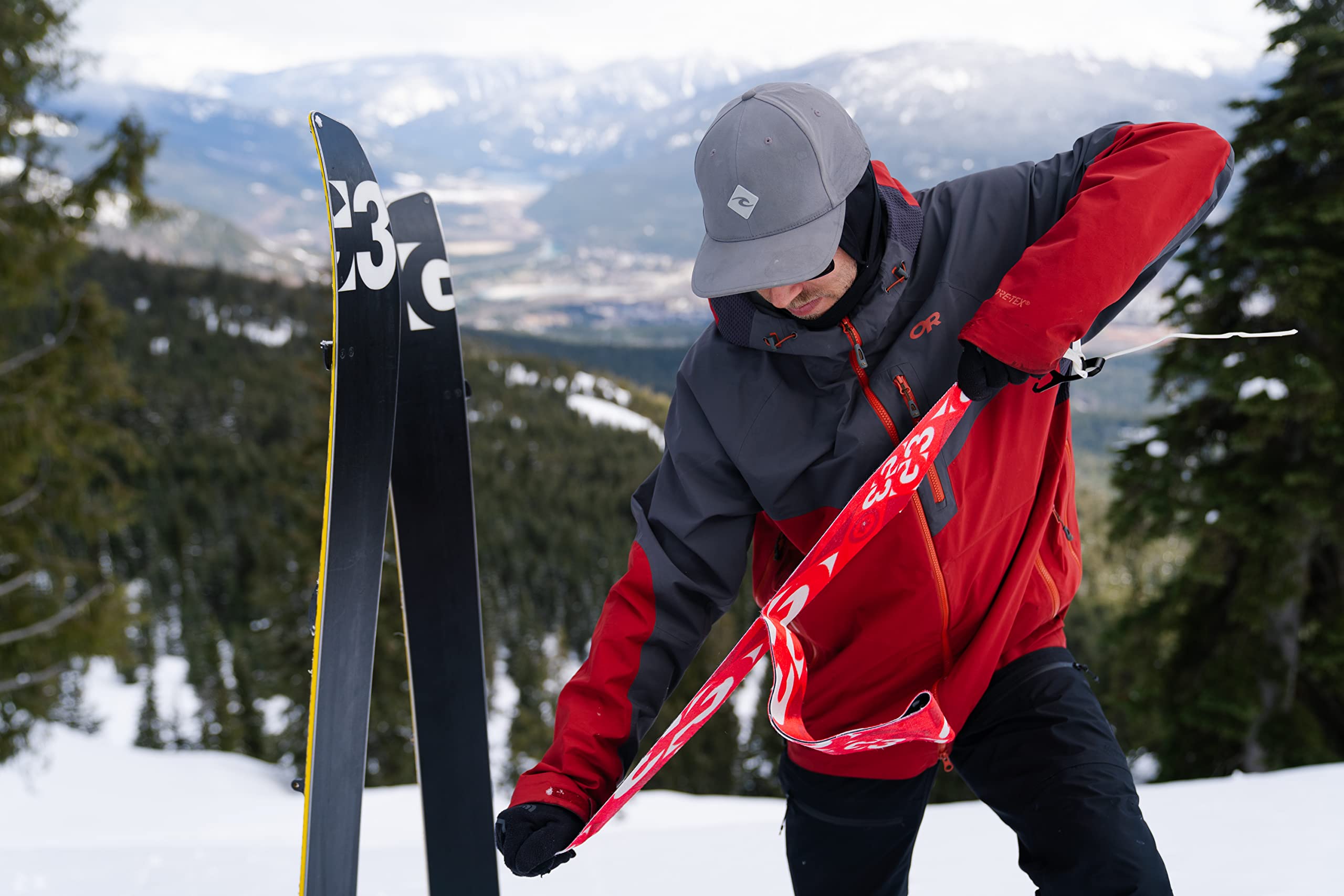 G3 GENUINE GUIDE GEAR Splitboard+ Universal Climbing Skins, Skins Backcountry Splitboard, Grip universale per tutte le condizioni di neve, Made in Canada, 2022
