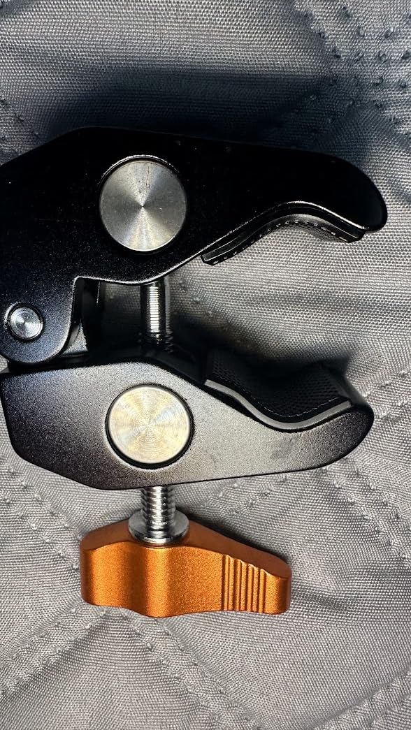 Die Gelenke sind stark und lassen sich gut straffen. Durch den Gelenkarm habe ich eine zusätzliche Länge für den Audioboom