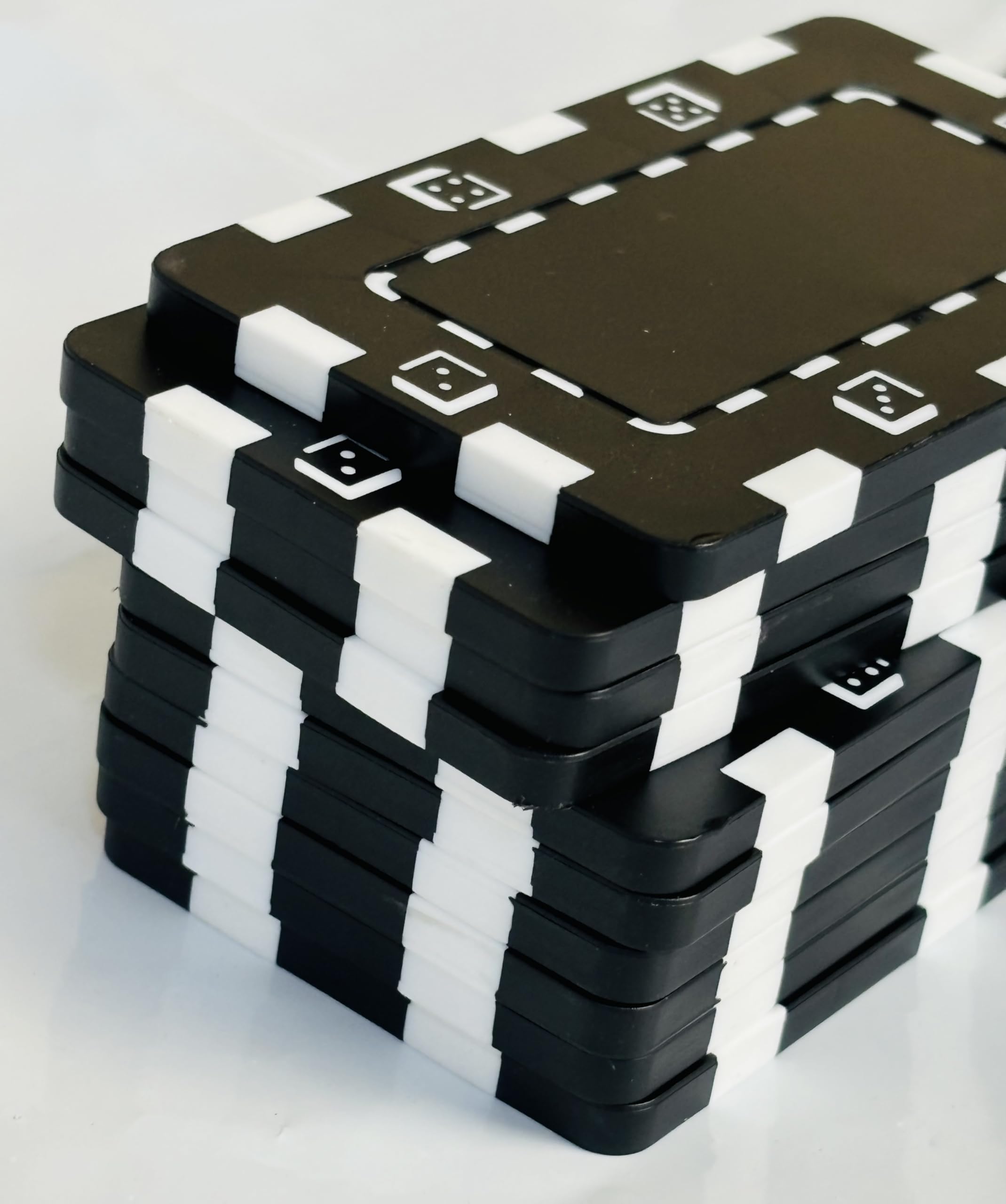 Amazon | 四角カジノチップ数字無し [ばら売り20枚単位] ポーカー