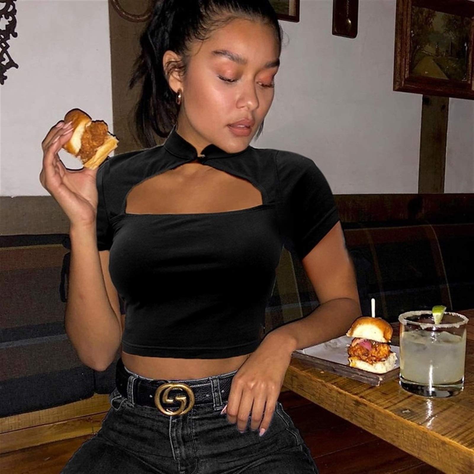 Black Women T-Shirts À Manches Courtes T-Shirt Crop Top Évider T-Shirt D'été Comfortable