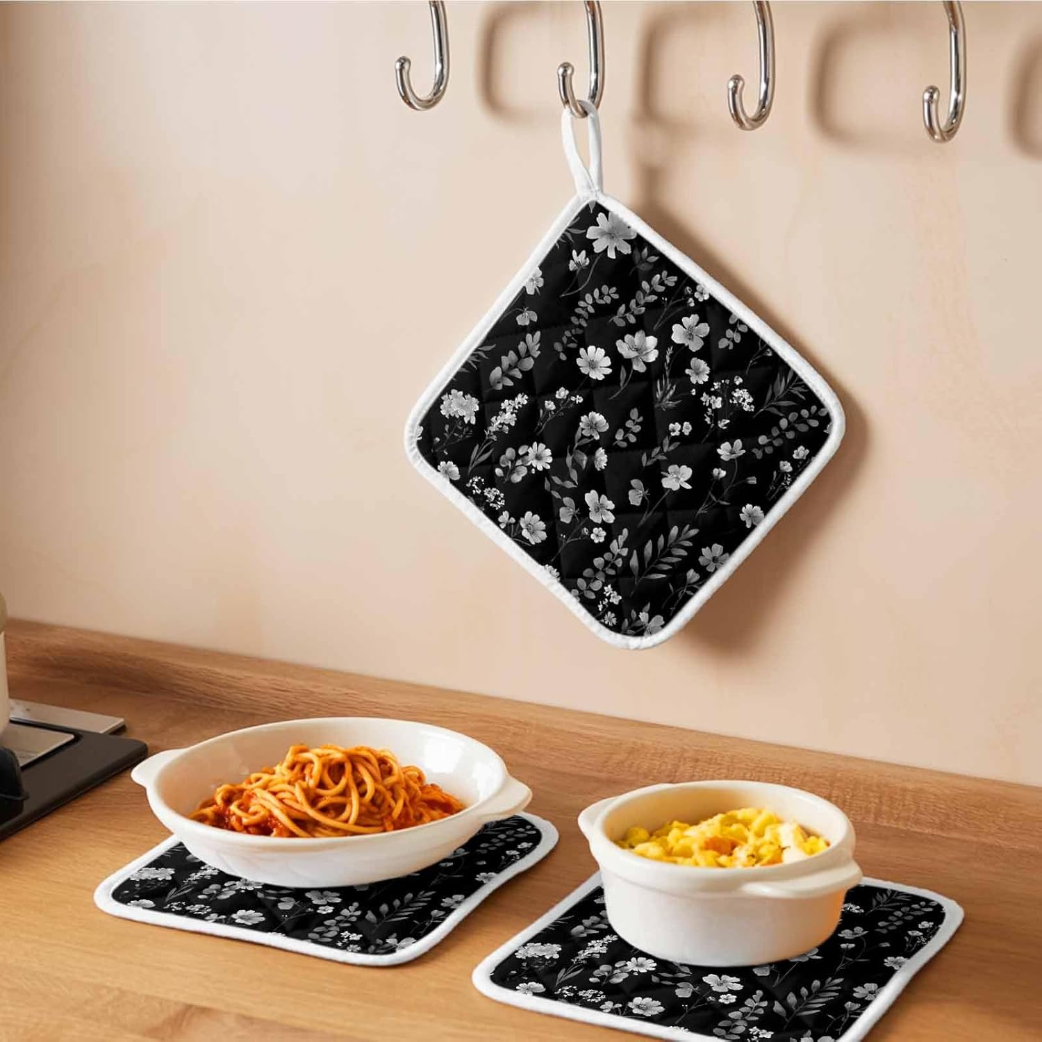 Black Spring Floral Pot Holders for Kitchen Heatproof Potholder, 5 Pack Flowers Botanical Elegant Pastoral Hot Pads Multipurpose Oven Pads Cloth Potholders Trivet for Cooking Baking