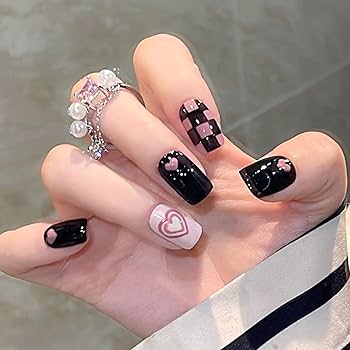 Amazon | ネイルチップ ショート 24枚セット 黒 付け爪 地雷系 韓国