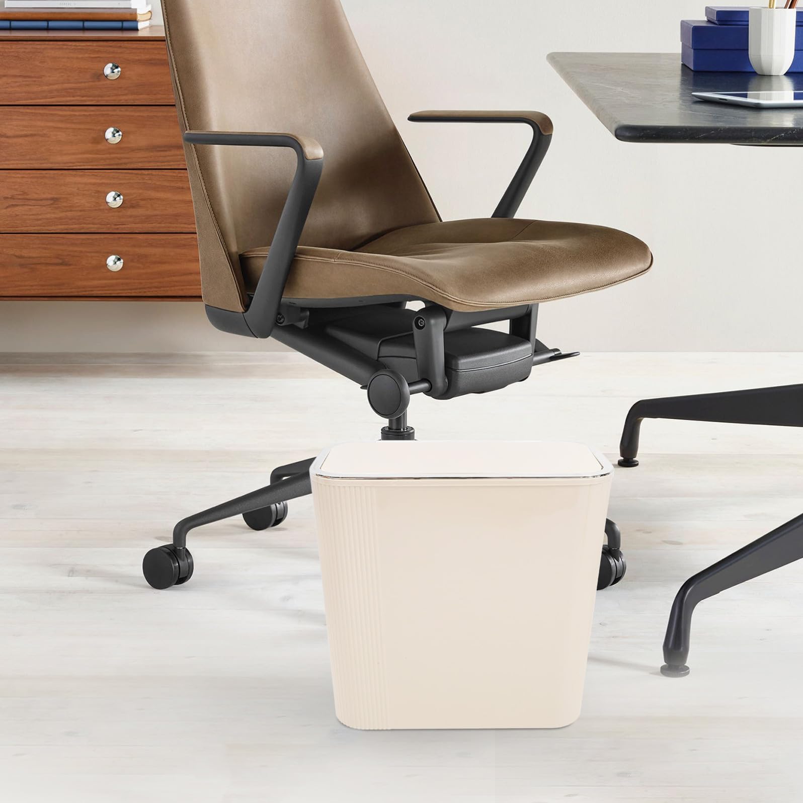 Cestino per Rifiuti in Pet con Coperchio per Ufficio e Camera da Letto, Contenitore Spazzatura Beige Riutilizzabile per Interni