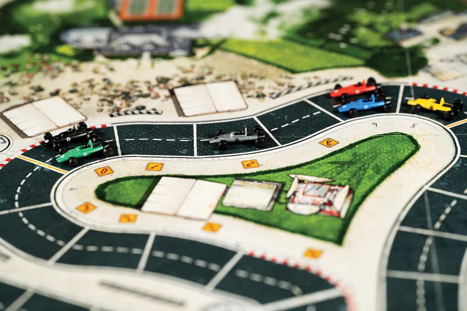 Asmodee - Heat - Jeu de Stratégie de Course Automobile - Jeu de Société