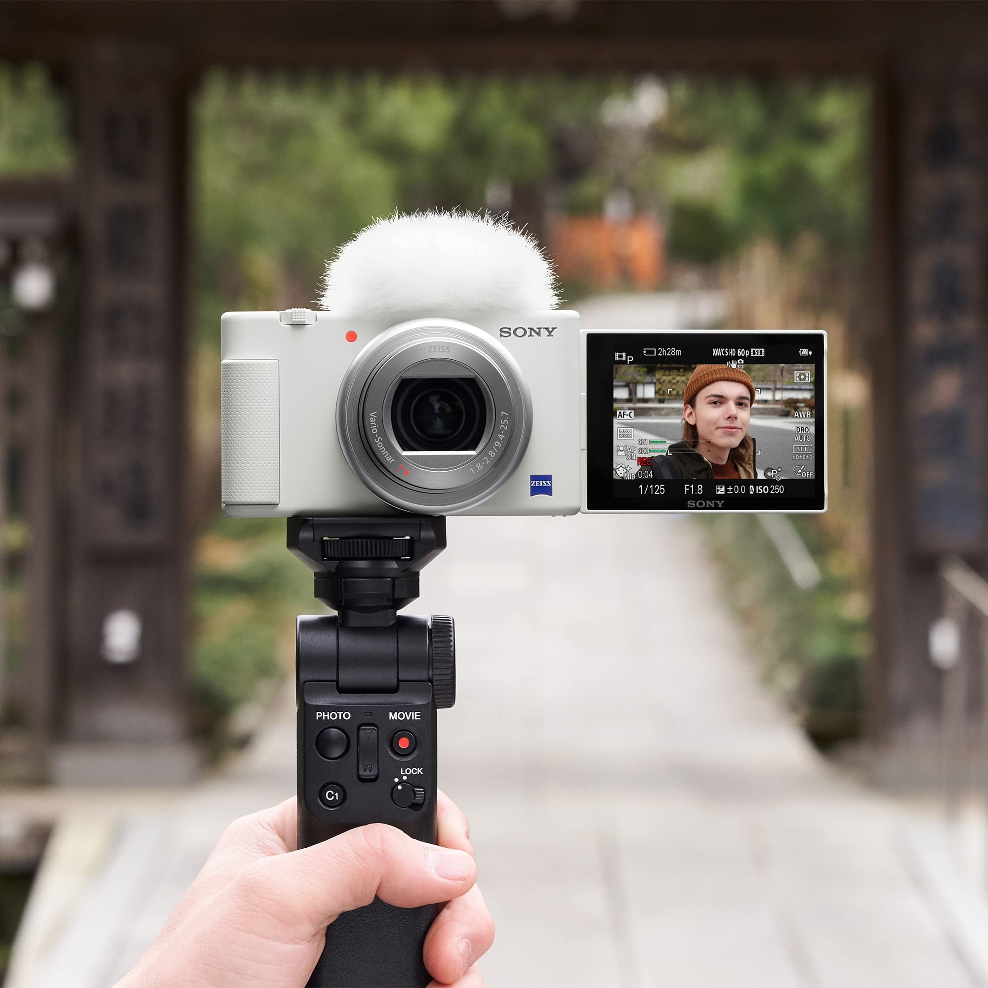 Amazon.com : Sony ZV-1 Camera for Content Creators and Vloggers