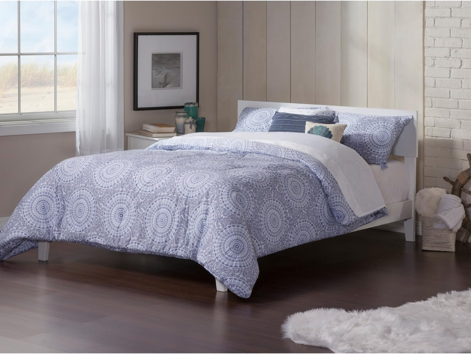 White Full Mid-Century Modern Wood Platform Bed with Headboard