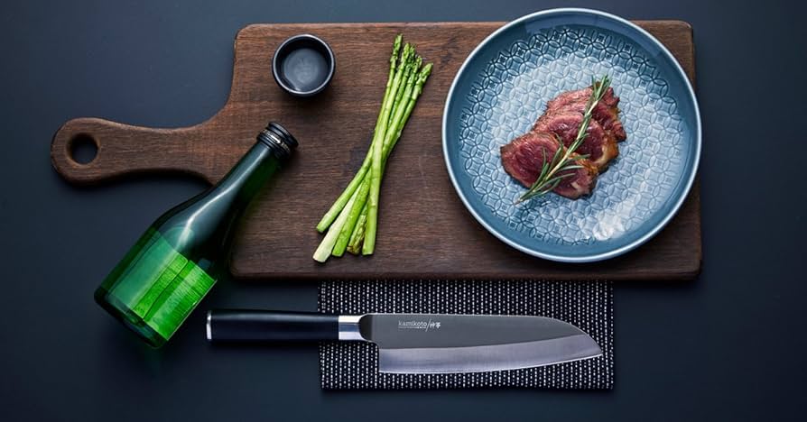 kamikoto 7インチ　三徳包丁 Amazon.com: Kamikoto 7in. Santoku Chef Knife: Home & Kitchen