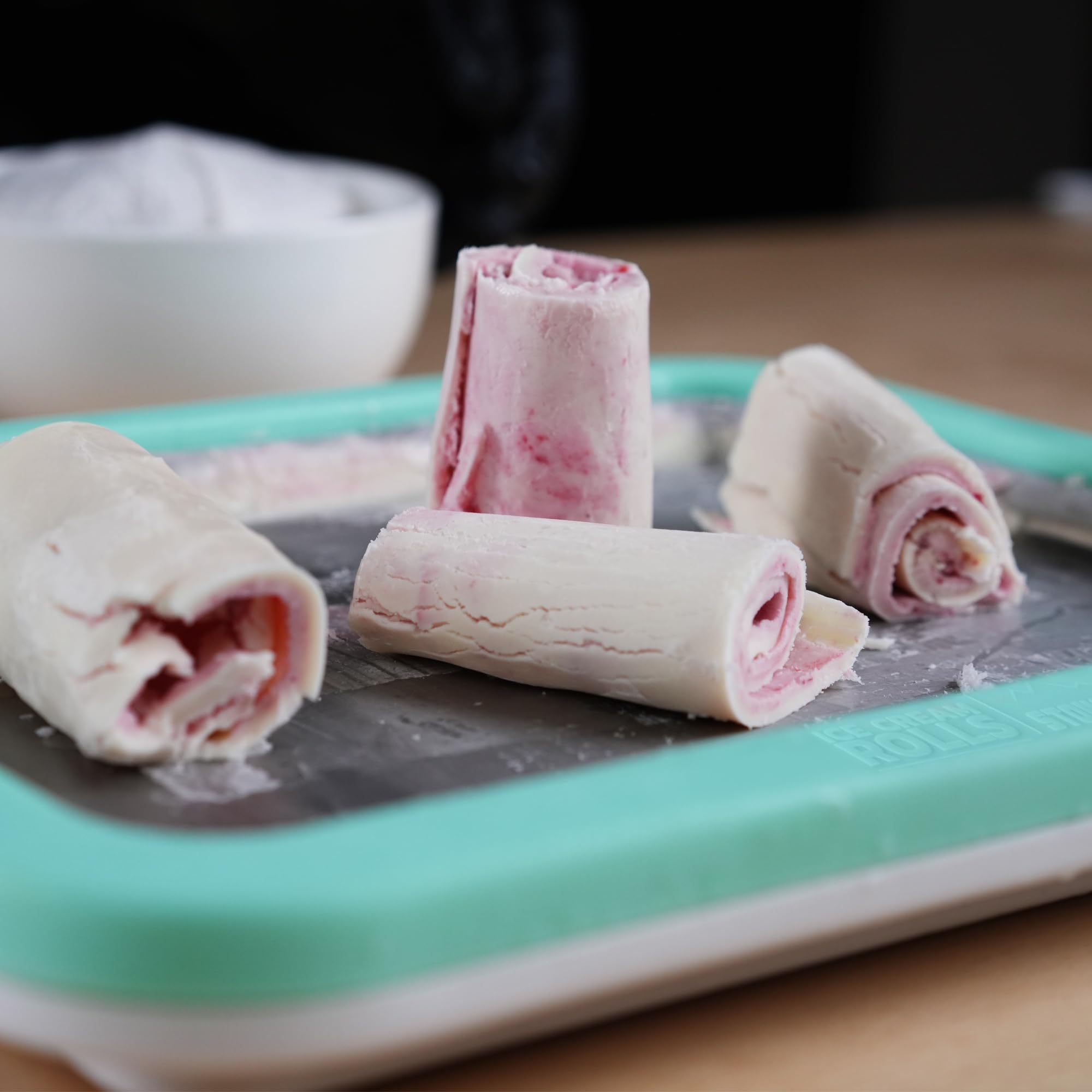 STONELINE by Mr. Ice Cream Rolls ORIGINALE Piastra di Gelato Istantaneo 26x21x3,5 cm con 2 Spatole, Macchina per Gelato Arrotolato