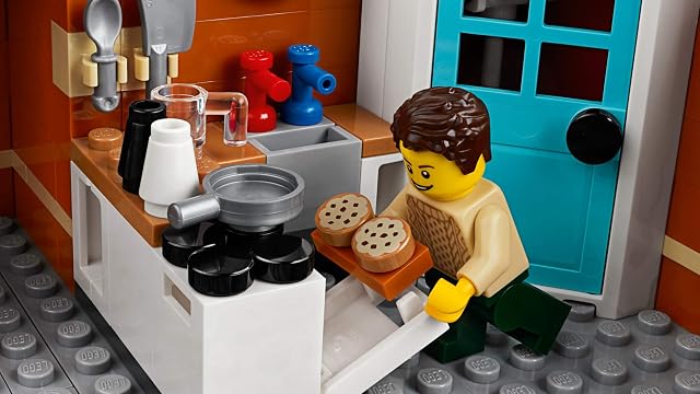 Foto 7 de 7 de Lego Creator Expert Corner Garage 10264 Building Kit (2569 Piece)