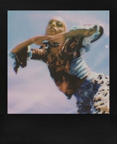 Miniatura 4 de Película de color Polaroid Go - Marco negro (16 fotos) (6211) - Solo compatible con cámara Polaroid Go