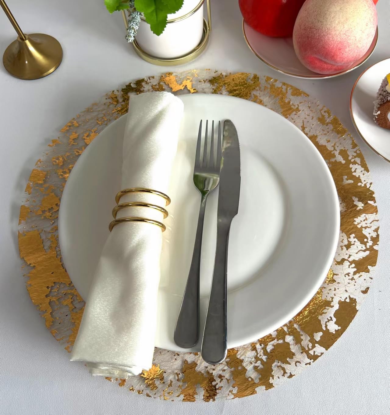Juego de 24 manteles individuales desechables dorados metálicos redondos de 13 pulgadas, malla prensada de lámina dorada, paquete de 12 tapetes dorados para bodas, fiestas de cumpleaños
