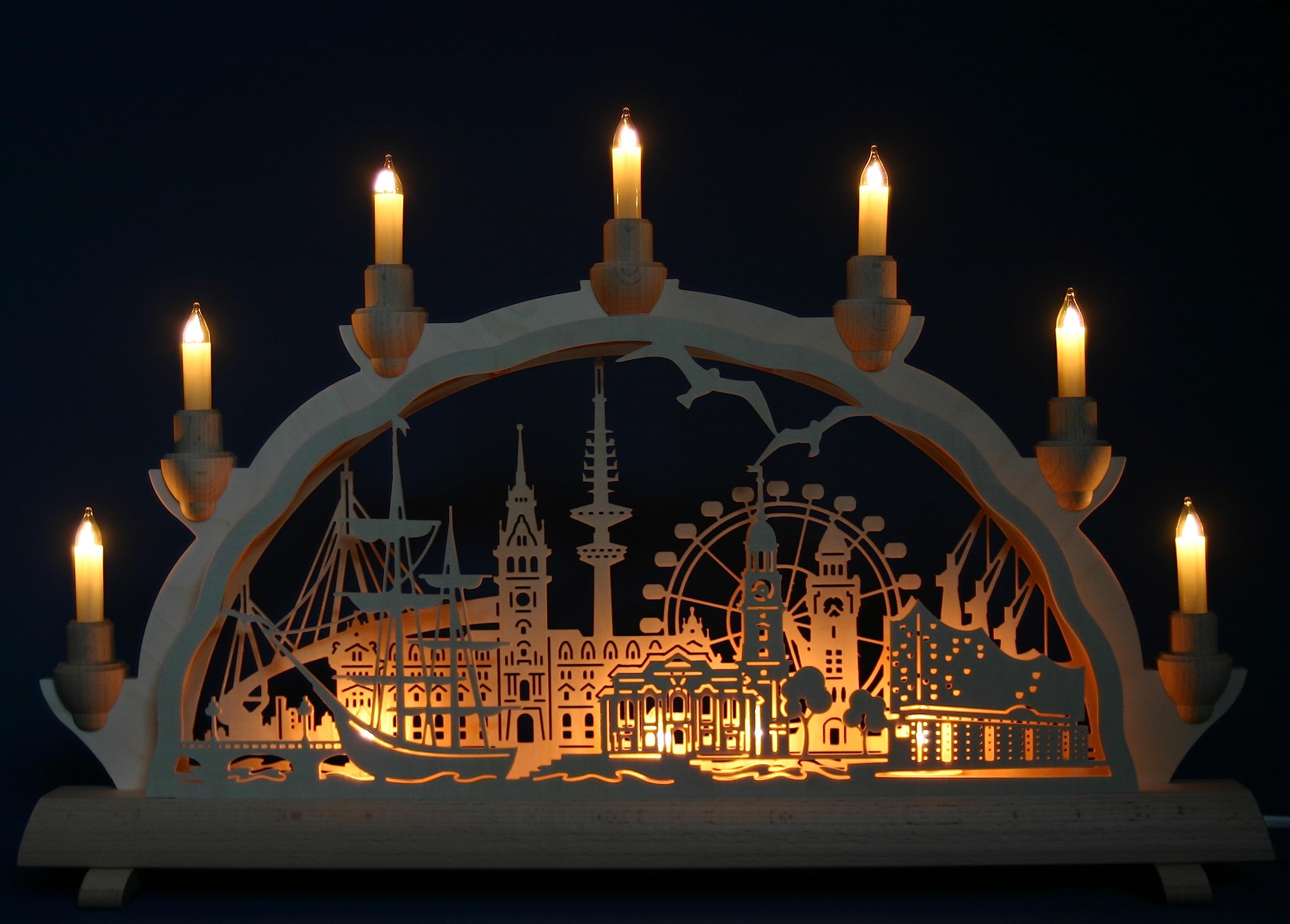 Schlick & Türk Schwibbogen Hamburg - Stadtmotiv - 51cm, 7 Kerzen + Vorbeleuchtung - Feine Handarbeit aus dem Erzgebirge - Weihnachten erzgebirgischer Lichterbogen