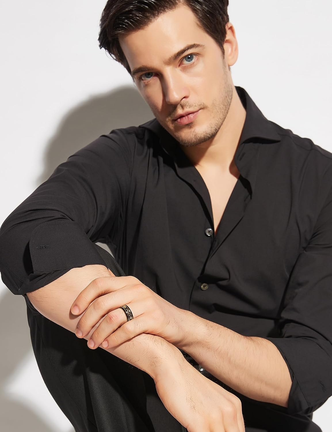 Greenpod 8MM Tungsten Carbide Rings for Men Hammered Polished Faceted Edge Wedding Band 24K Gold Plated Foil with Black Dinas Inlay Comfort Fit Size 7-13 - Image 5