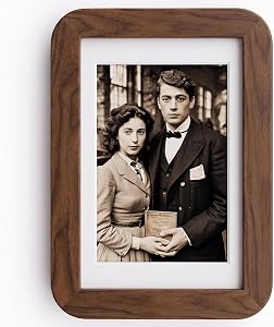 Heimlove 4x6 Picture Frame, Natural Solid Walnut Wood Frame with Tempered Glass, 4x6 Handmade Wooden Frame Picture Display, Vertical or Horizontal Wall Hanging, Art Photo and Prints,1 Pack