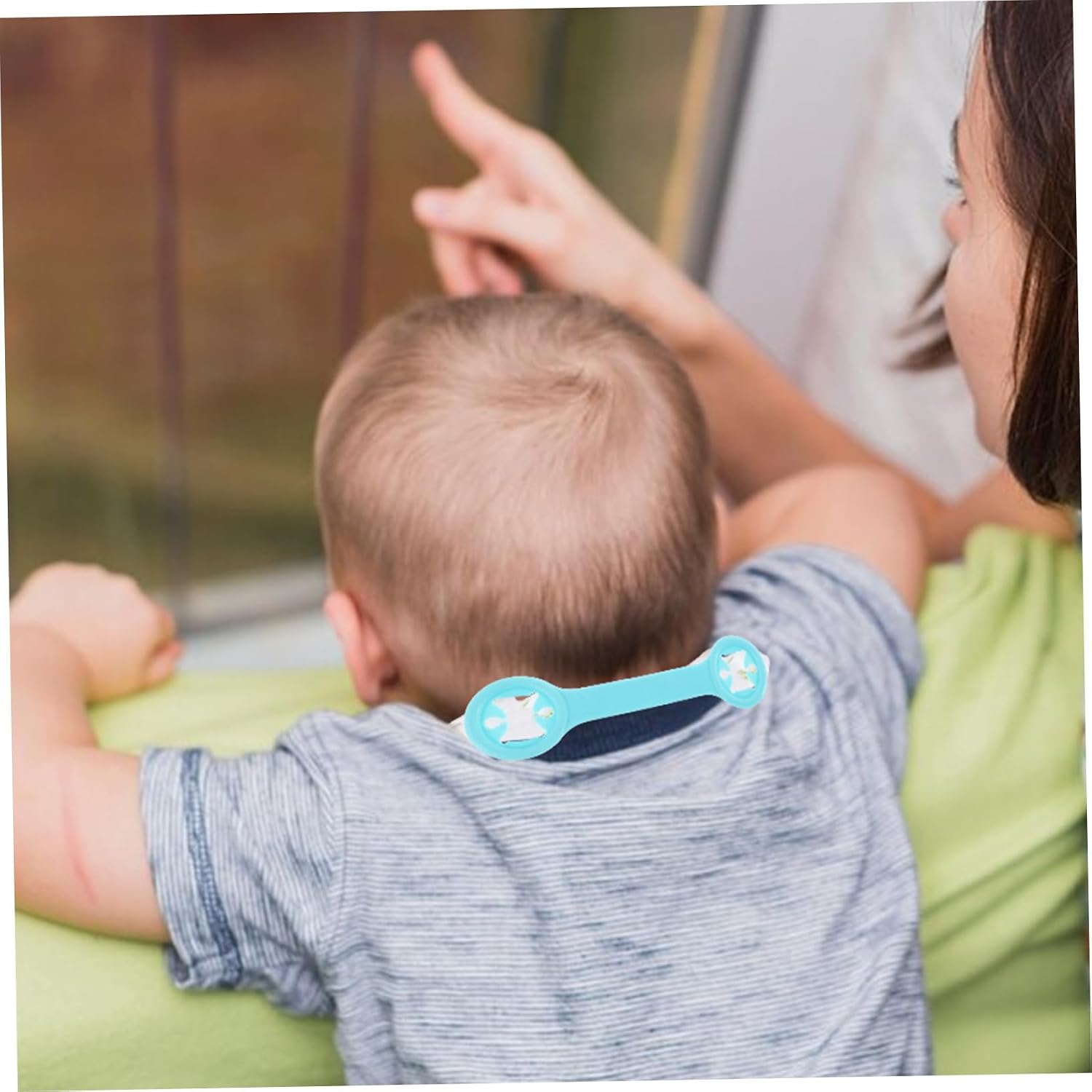 MERRYHAPY 6pcs Adjustable Bib Clips Snaps Full Coverage Food Bibs for Newborns and Boy Girl Easy to Use and Comfortable for Messy Eaters