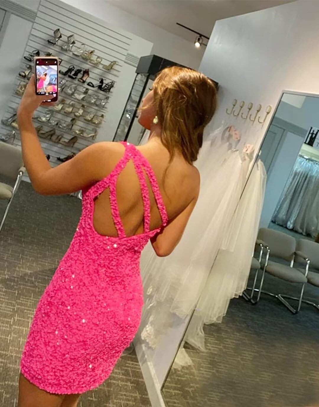 Wchecalino One Shoulder Homecoming Dresses Tight Sparkly Sequin Short Bodycon Mini Prom Cocktail Party Gown
