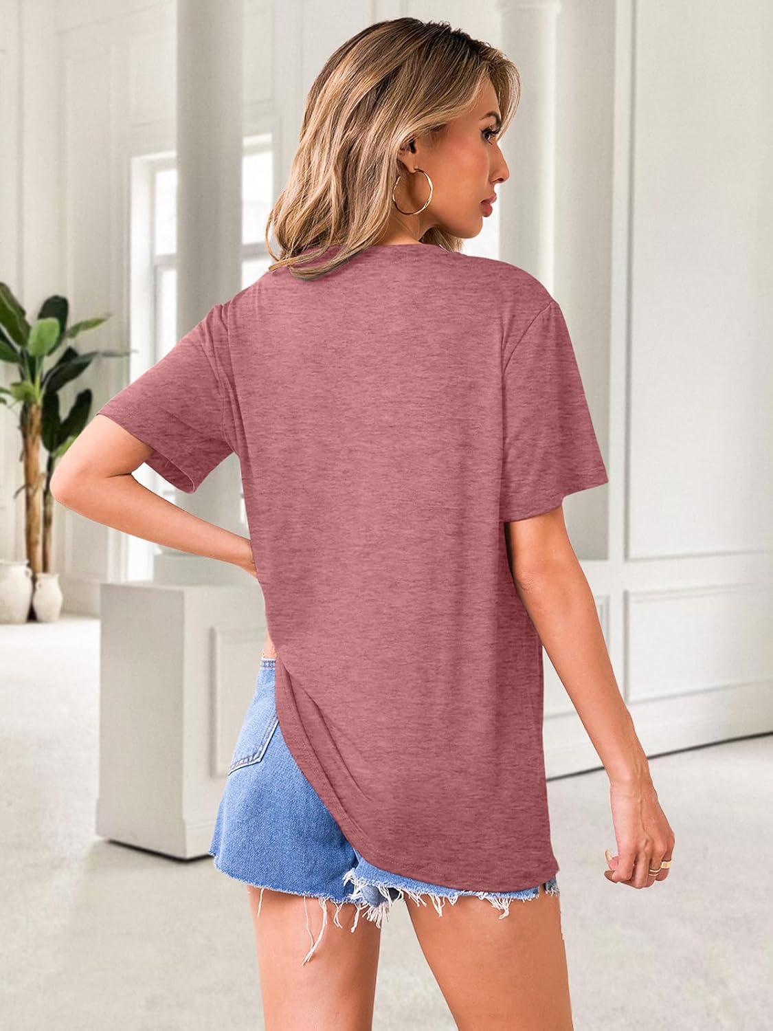 Chulianyouhuo Vintage 1976 T Shirts for Women 50th Birthday Gifts Letter Print Retro Party Tops Casual V Neck Tee Tshirts - Image 3