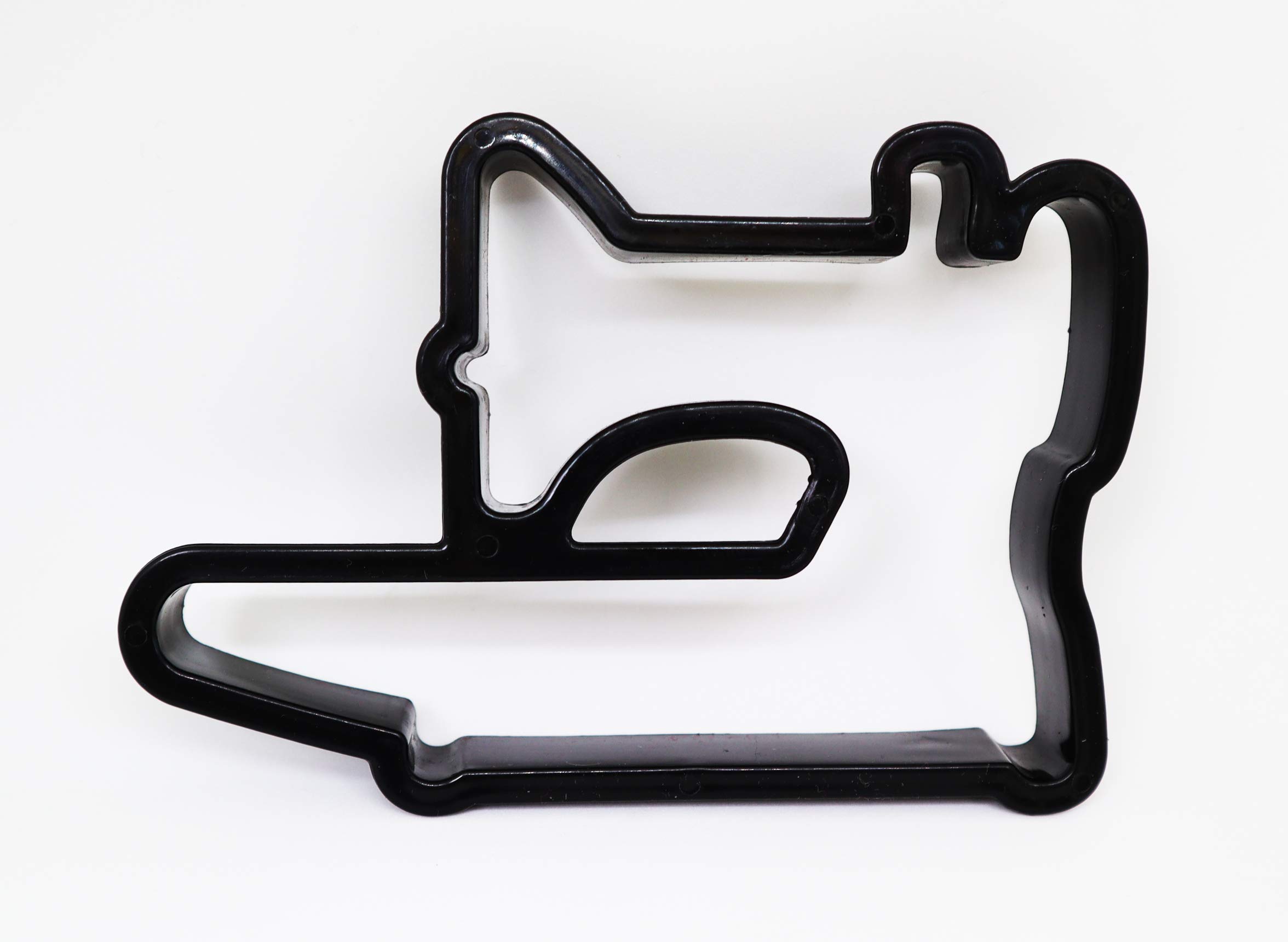 The Featherweight Shop Sewing Machine cookie cutter, 1 size, Black