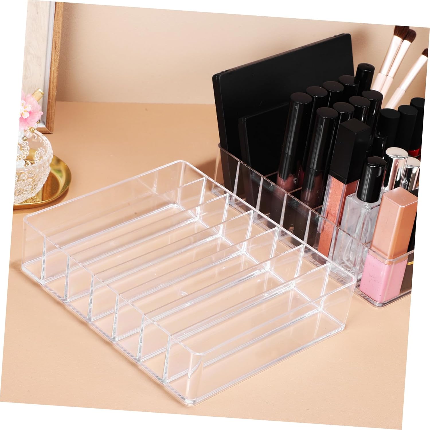 2pcs Acrylic Eyeshadow Palette Organizer with Compartments Capacity Makeup Storage Case for Vanity Transparent Cosmetic Display Holder for Lipsticks and Accessories