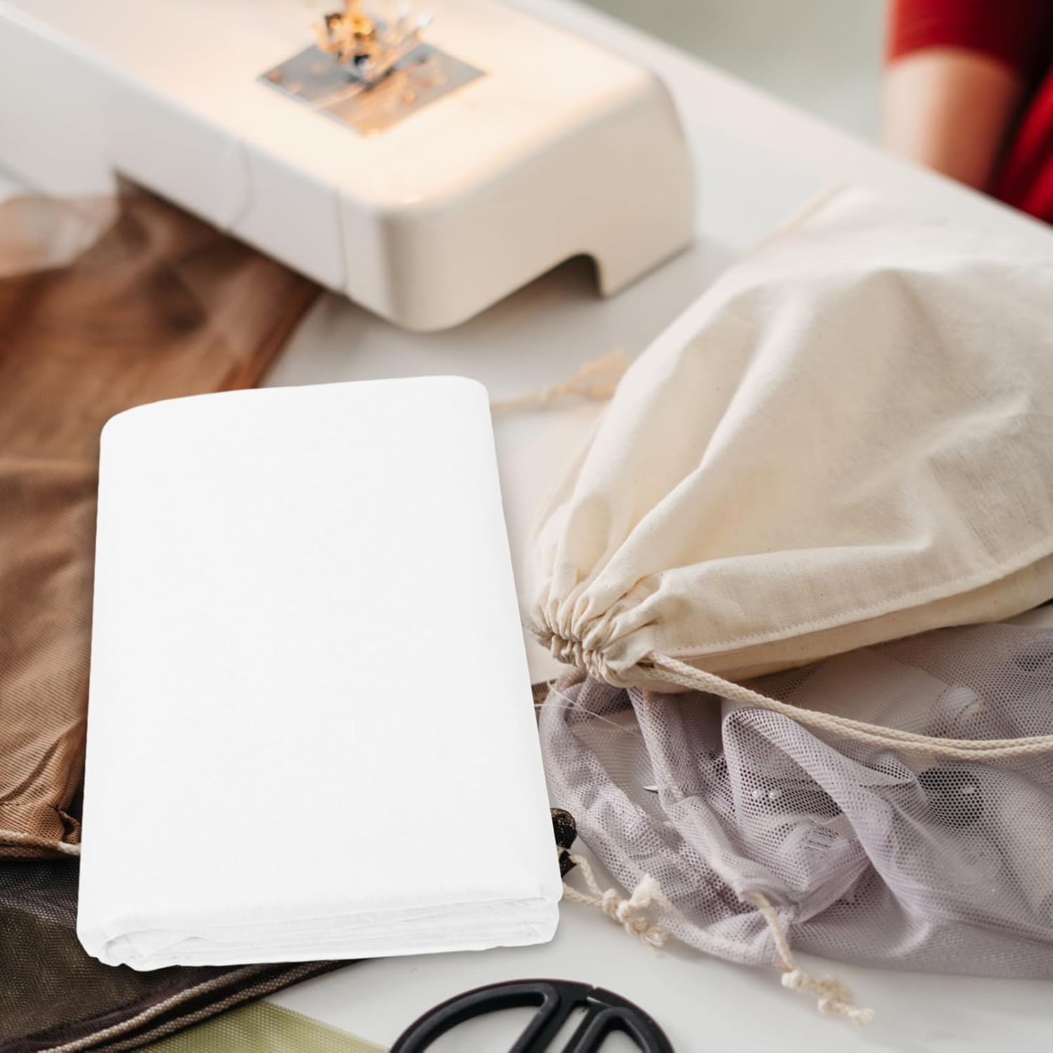 1m Non-Woven Fusible Interfacing for Sewing Adhesive Interlining for Projects Lightweight for Crafting Quilting and Embroidery