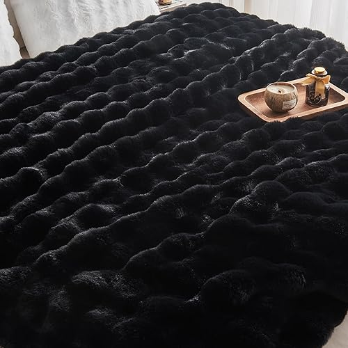 Miniatura 4 de EMME Manta de piel sintética tamaño King, color negro, manta acogedora con conejo de burbujas grandes para sofá, manta gruesa y peluda de felpa, 108