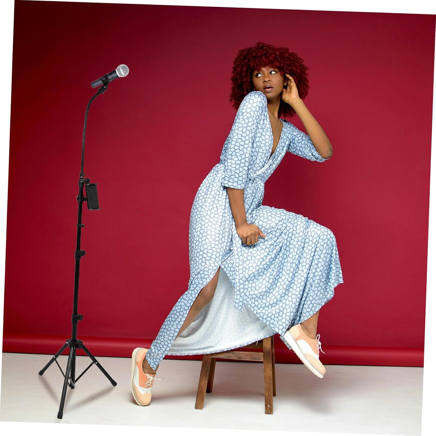 1set Adjustable Telescopic Mic Stand Tripod Stable Microphone Holder for Stage Live Events Podcasting and Concerts Carrying Bag