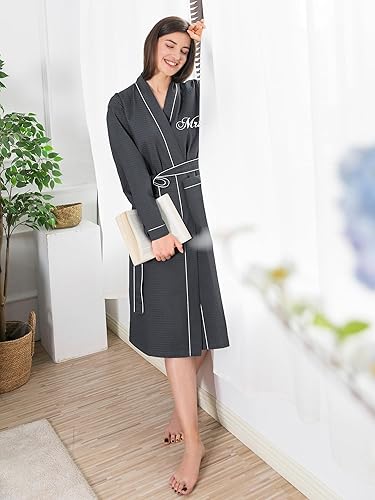 Miniatura 3 de AW BRIDAL Set de Batas de Tejido de Gofre Mr y Mrs para Regalos de Boda y Compromiso, Batas a juego para Aniversarios para Parejas, Mujeres y Hombres