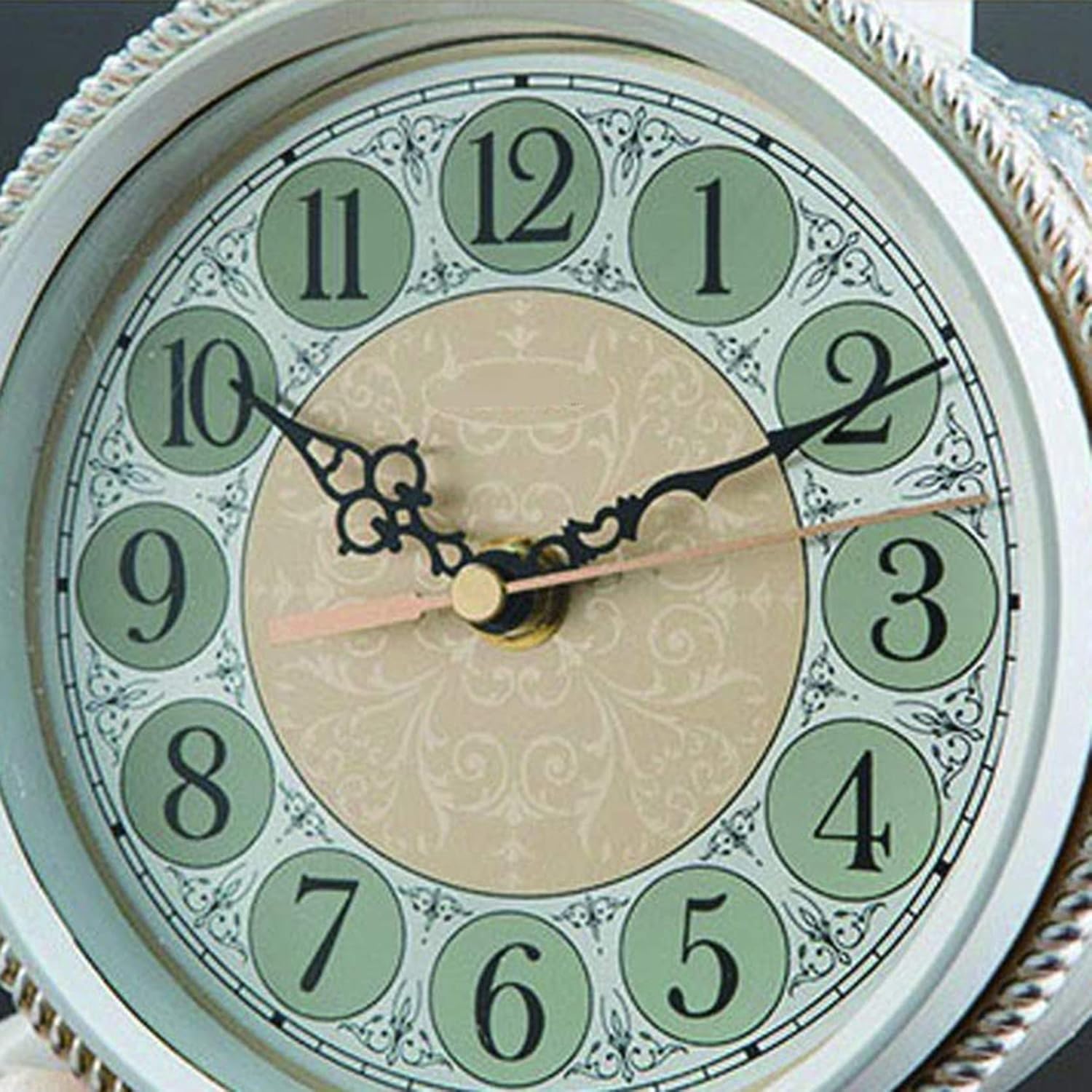 Mantel Clock, Silent Mantel Clock, Elephant Table Clock, Battery Operated Resin Material, Mantle Clock for Mantel Office Desk Shelf Home Decoratio Two Colors are Available