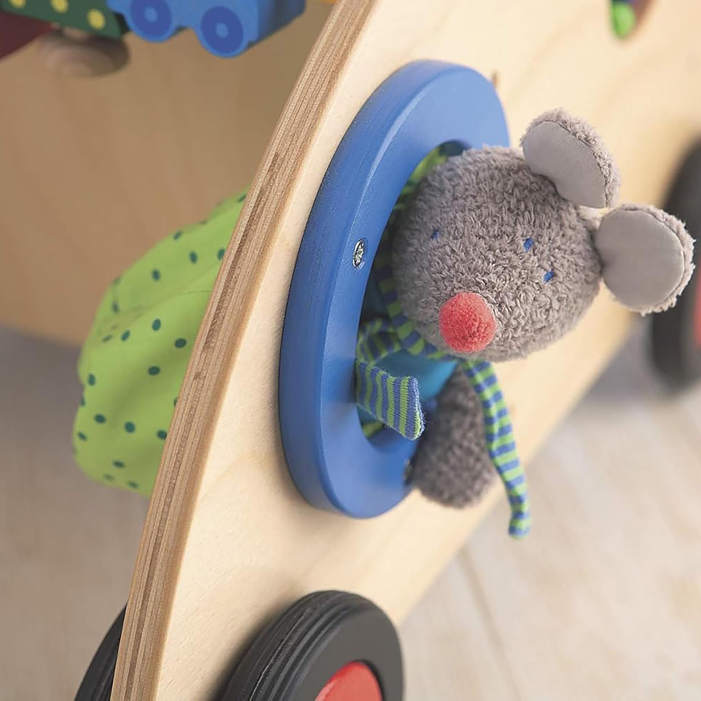 HABA Entdeckerwagen – Stabiler Lauflernwagen für Kinder ab 10 Monaten – Mit Stoffmaus, Spielmöglichkeiten & Sitzfläche – 1000902001