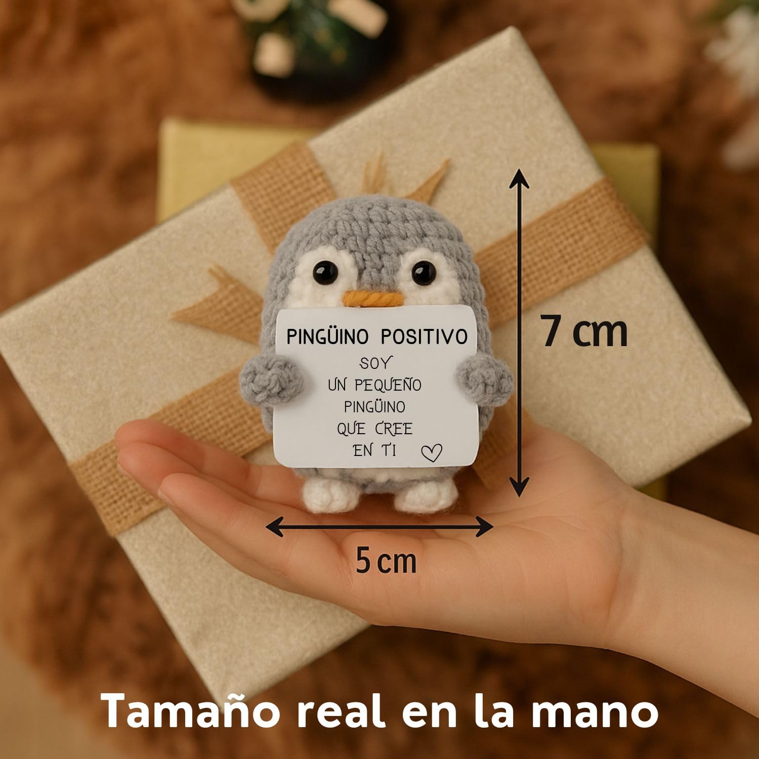 Pingüino Positivo© | Regalo Original y Divertido | Idea Graciosa | Fiesta Infantil y Adolescente | Cumpleaños Niño Niña | Peluche Divertido | Muñeca con Humor | Juguete Gracioso | Peluche Motivacional