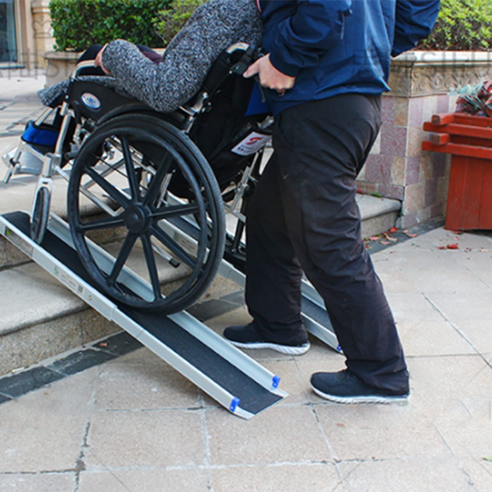 Juego de rampas telescópicas portátiles ajustables para sillas de ruedas, rampa antideslizante para puerta de discapacitados, rampa de acceso para scooter, 152 cm x 20 cm x 5 cm