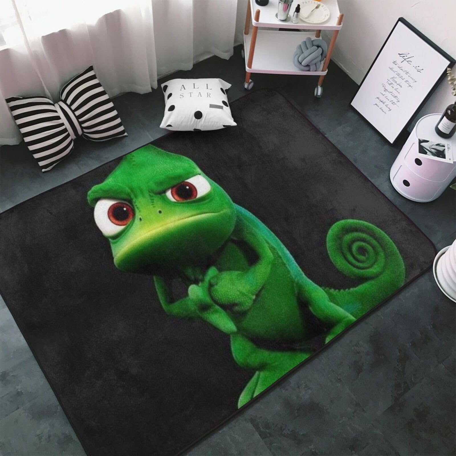 Amazon | 緑色のトカゲ（11） ラグ カーペット 滑り止め付 絨毯 洗える