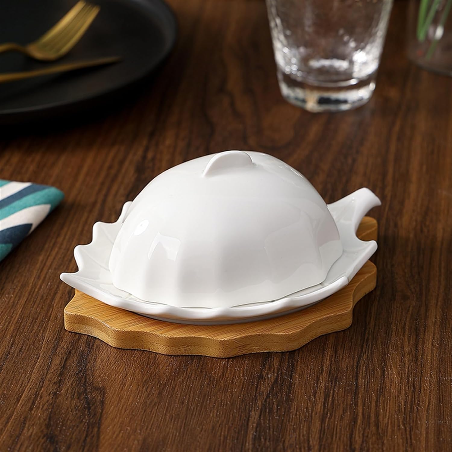 Butter Container Creative Leaf Shape Western Cheese with Lid Butter Box Snack Plate Scandinavian Style Ceramic Butter Dish for All Types of Butter (Size : Small), XXCCHH-2021