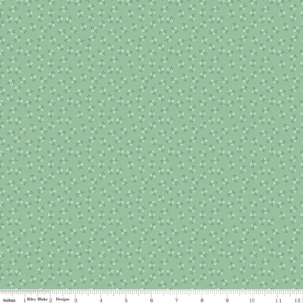 Calico Fat Eighth Bundle (36 Pieces) by Lori Holt for Riley Blake 9 x 21 inches (22.86 cm x 53.34 cm) Fabric cuts DIY Quilt Fabric