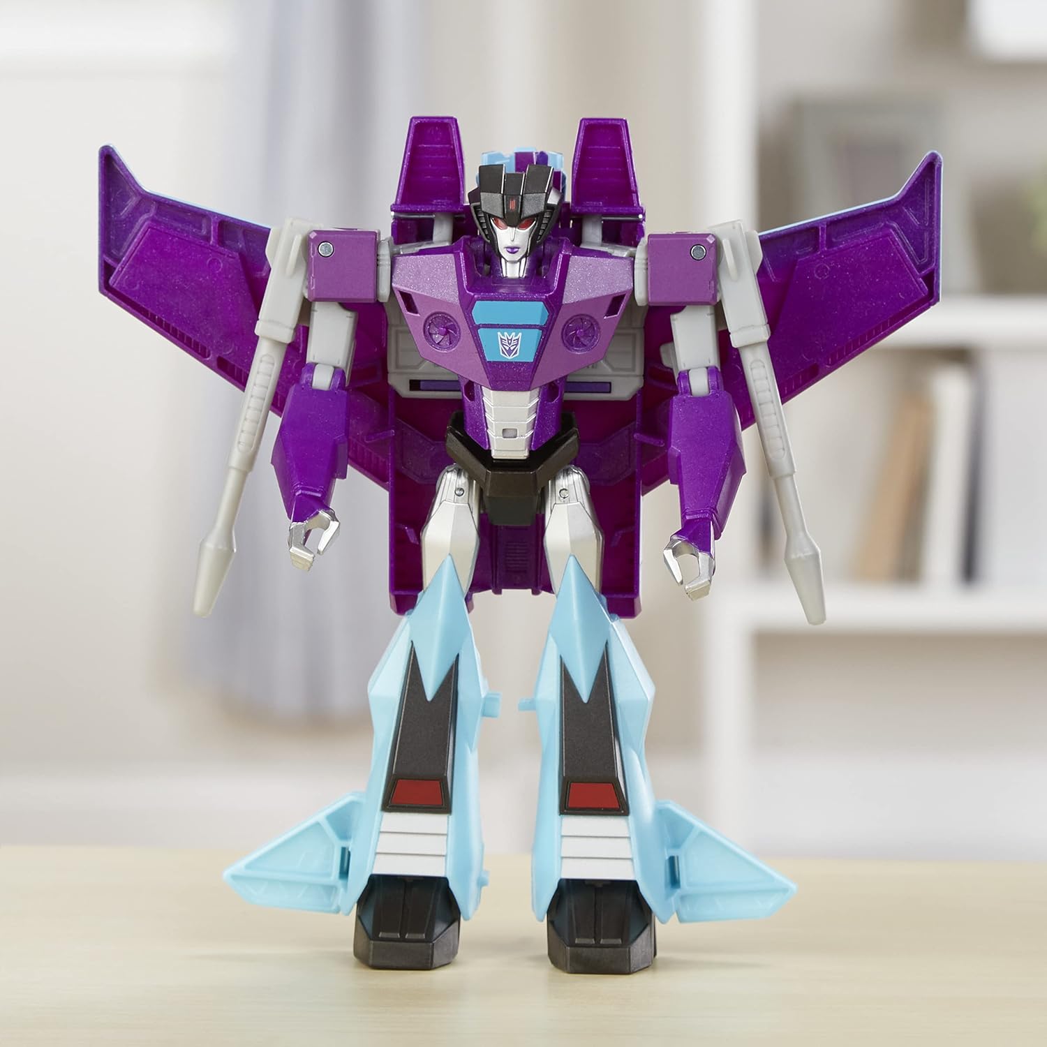 Husbro Transformers War for Cybertron: Slipscream