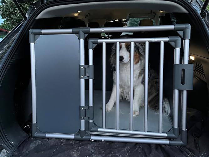 TRIXIE 車載用 犬用ケージ Amazon.co.jp: トリクシー ベーシッククレート 【ドイツTRIXIE