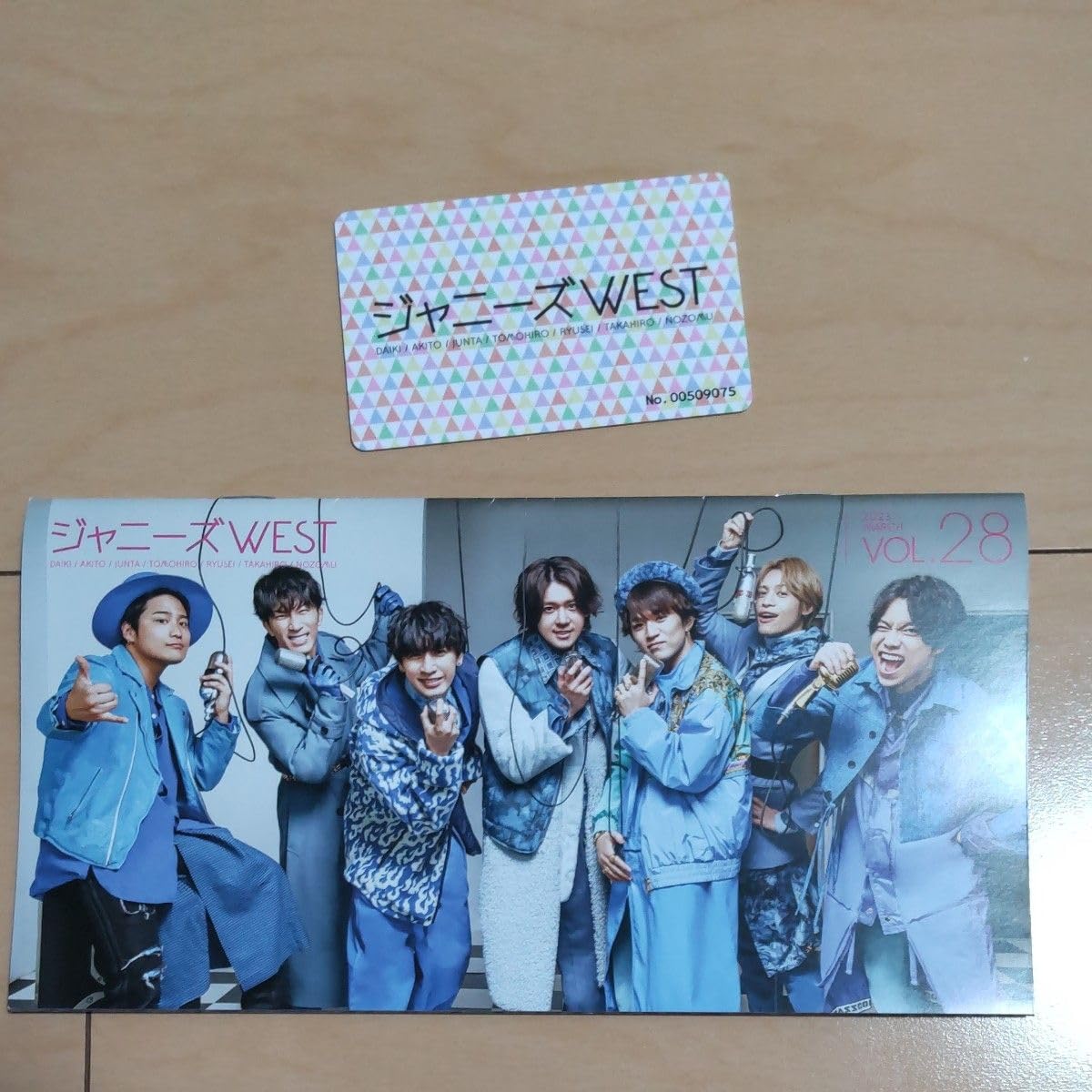 Amazon.co.jp: ジャニーズWESTファンクラブ限定カード（冊子