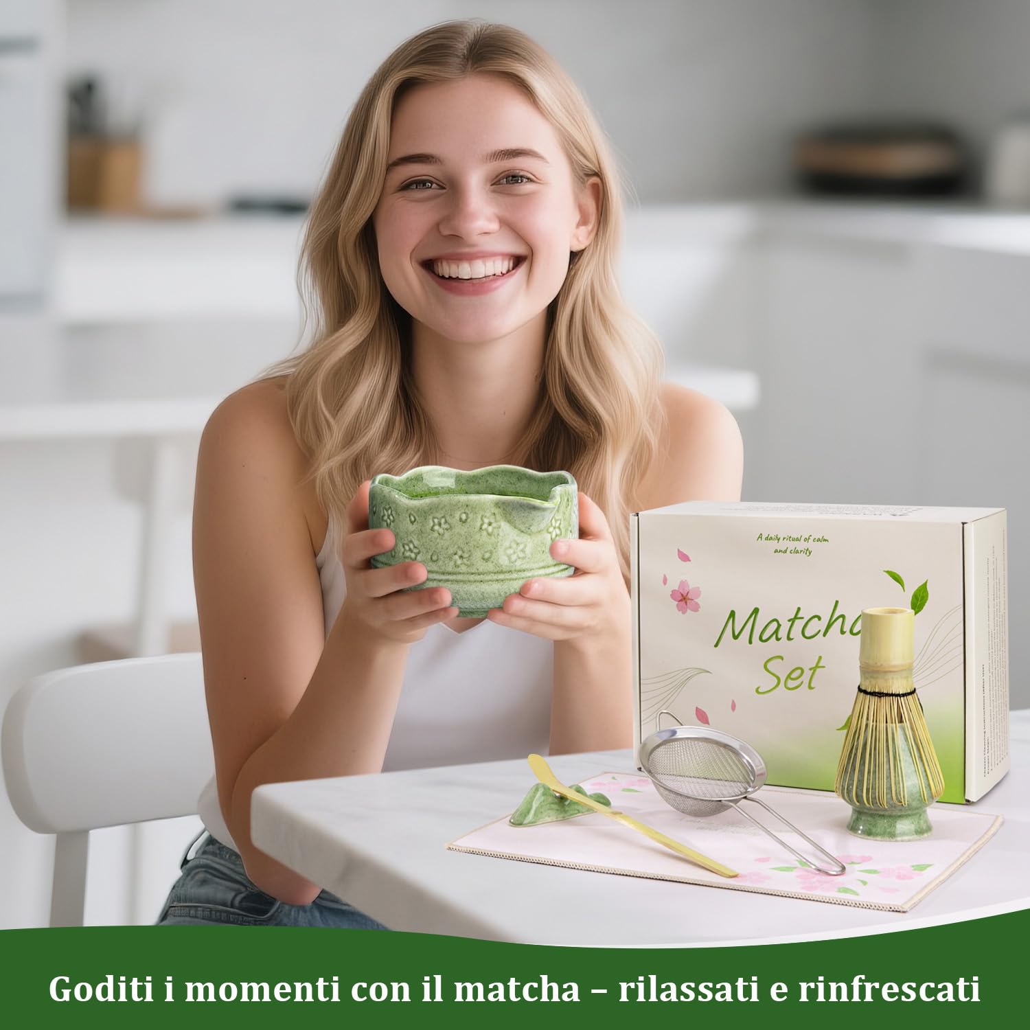 ALBISS Matcha Kit Set da 7 Pezzi in Ceramica Cerimoniale – Ciotola da 530 ml con Beccuccio e Design Sakura, Frusta in Bambù con Supporto, Elegante Set da Tè Giapponese per Amanti del Matcha, Verde